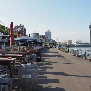 Mont , Düsseldorf Duitsland